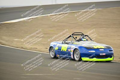 media/Jan-26-2025-CalClub SCCA (Sun) [[cfcea7df88]]/Group 5/Race/